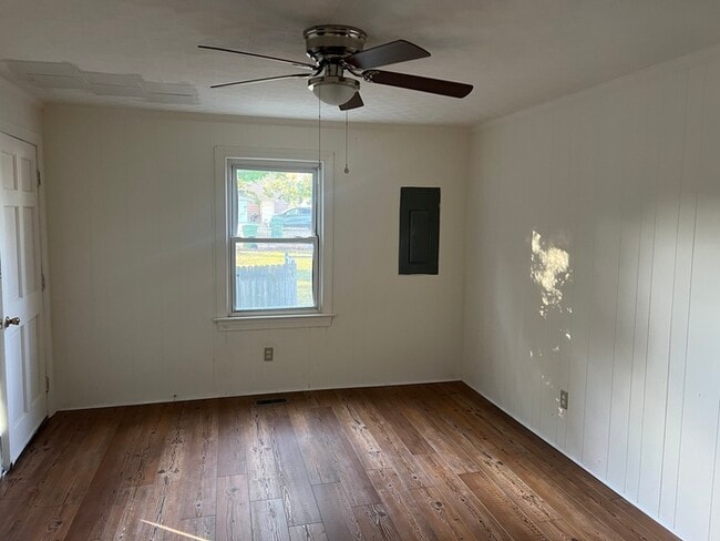 Building Photo - 901 Carolina St