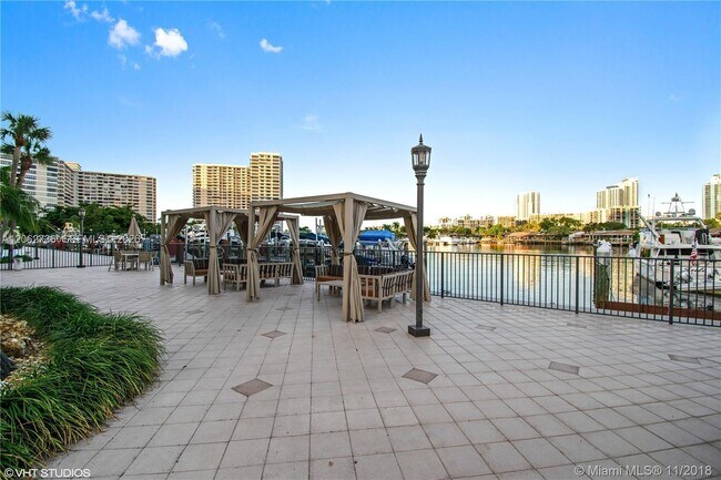 Building Photo - 300 Three Islands Boulevard