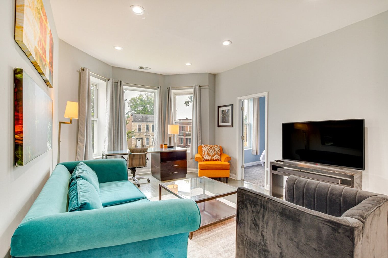 Building Photo - 4904 W Fulton St