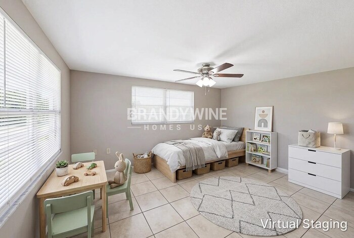 Building Photo - 7815 Treasure Pointe Dr