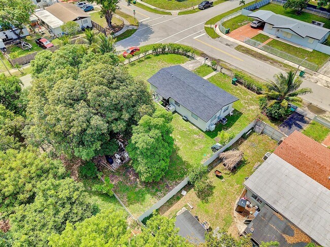 Building Photo - 3354 NW 181st St
