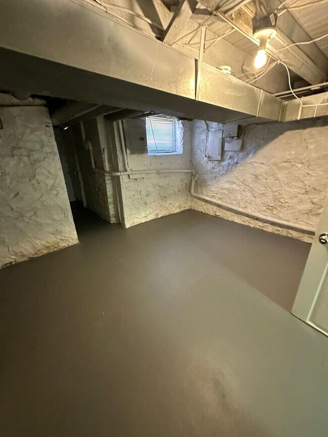 Building Photo - 4801 Cordelia Ave