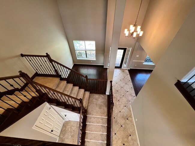 Building Photo - 7007 Fall Creek Ln
