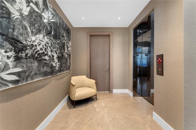 Building Photo - 15701 Collins Ave