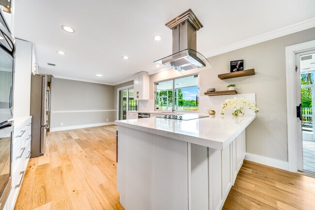 Building Photo - 3402 Pine Haven Cir