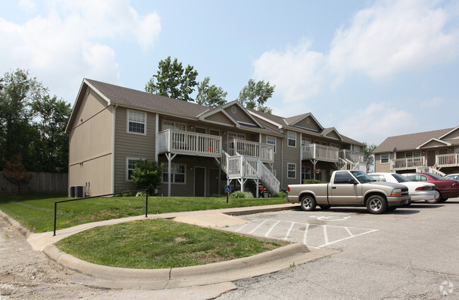 Primary Photo - Hidden Meadow Apartments