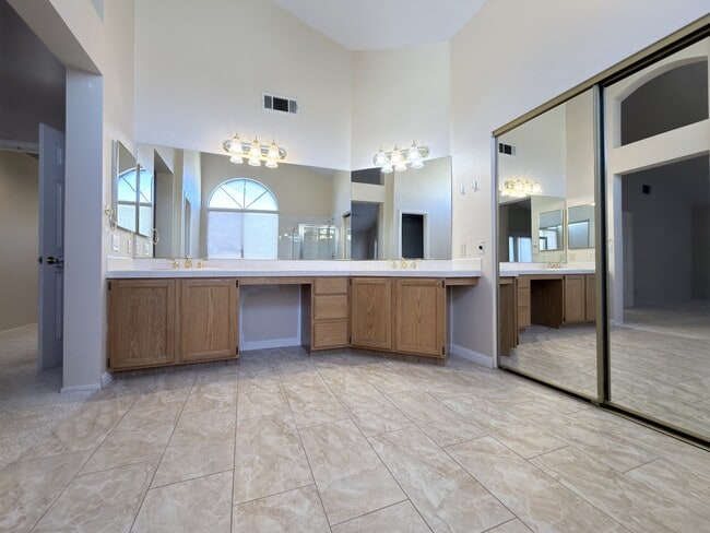 Building Photo - 7620 Marluna Ct