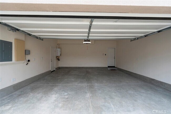Building Photo - 3955 Satsuma Ln