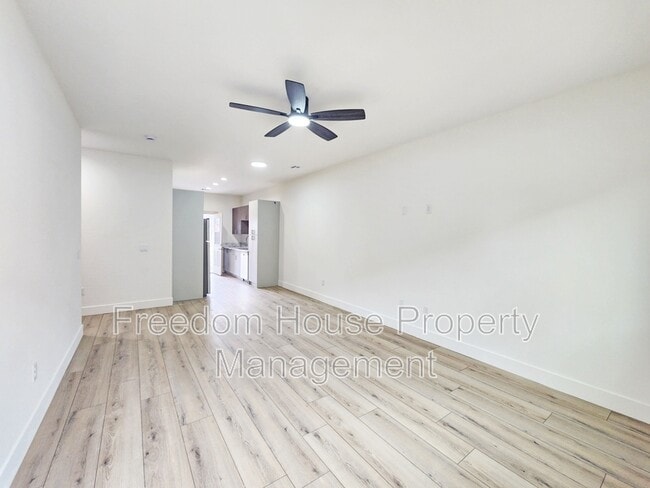 Building Photo - 1340 Arrowhead St