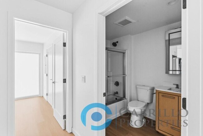 Building Photo - 6640 Valjean Ct