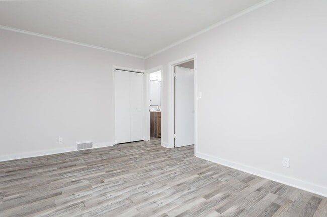 Building Photo - 4575 Olentangy River Rd