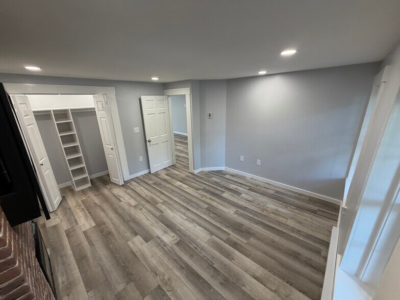 Building Photo - 135 West Merrimack St