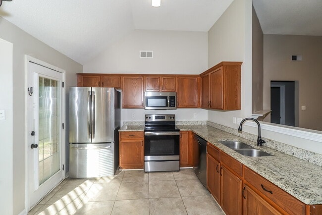 Building Photo - 5639 Camden Cove