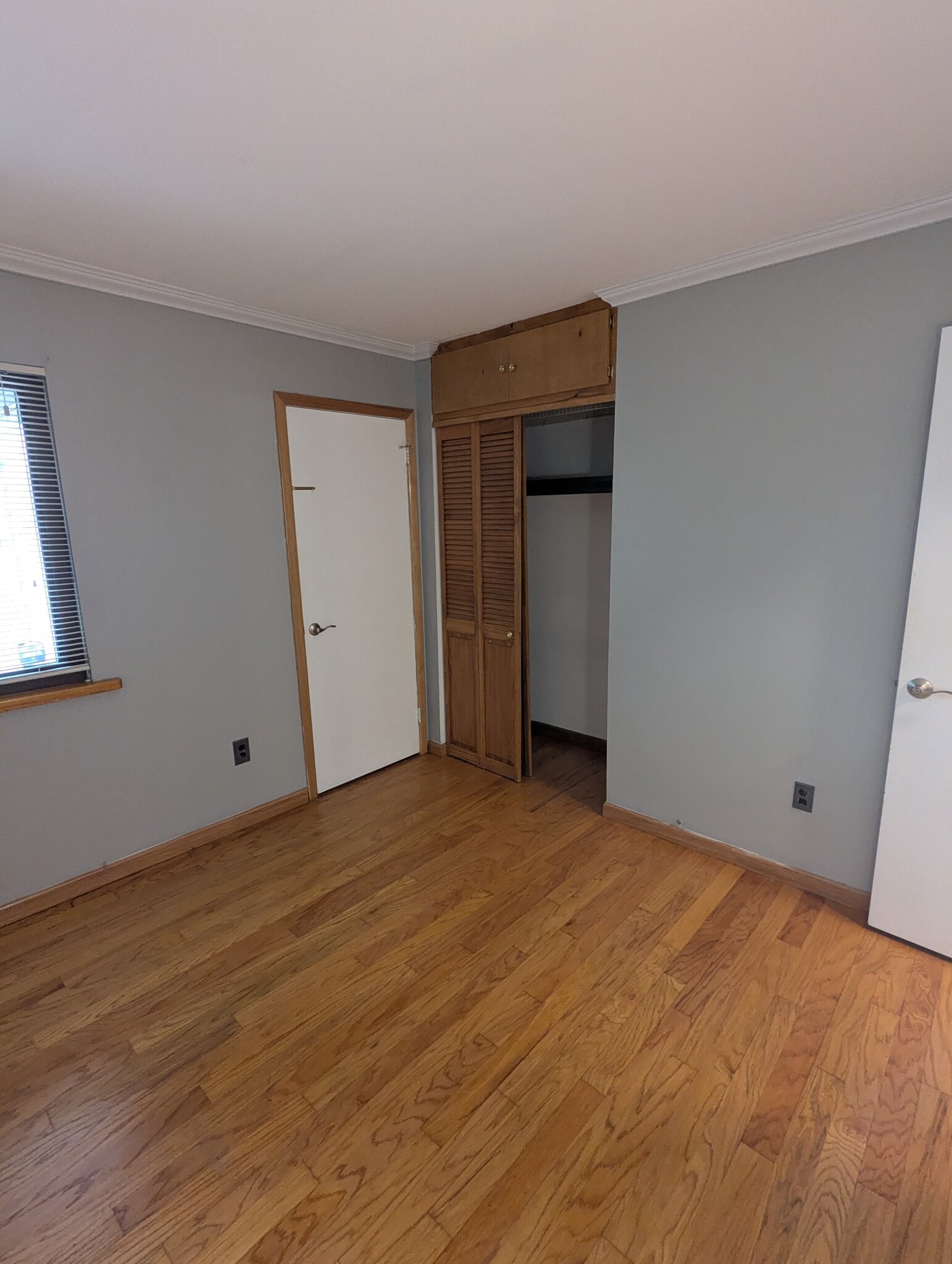 Building Photo - 15A E Daisy Ln