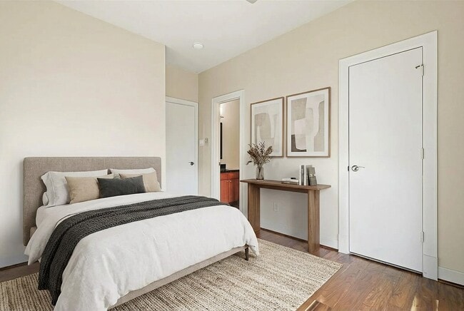 Building Photo - 1719 Welch St