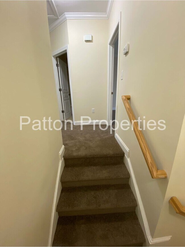 Building Photo - 1308 Pulaski St