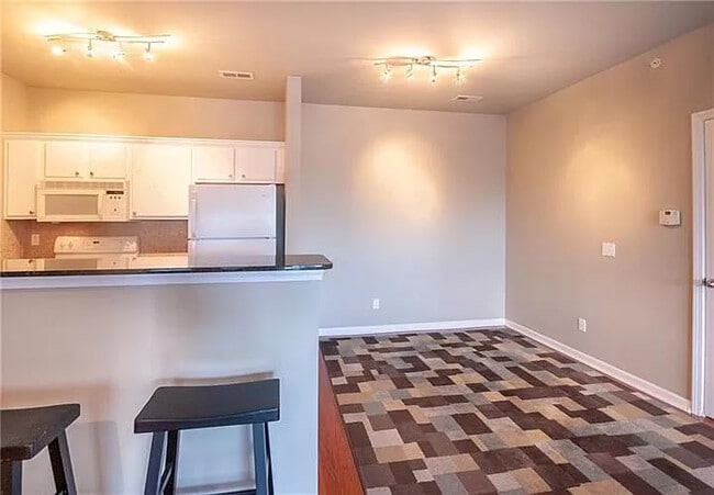 Building Photo - 4261 NE Meadow Creek Cir