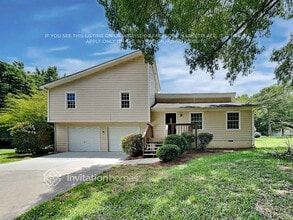 Building Photo - 3191 Grand Central Dr