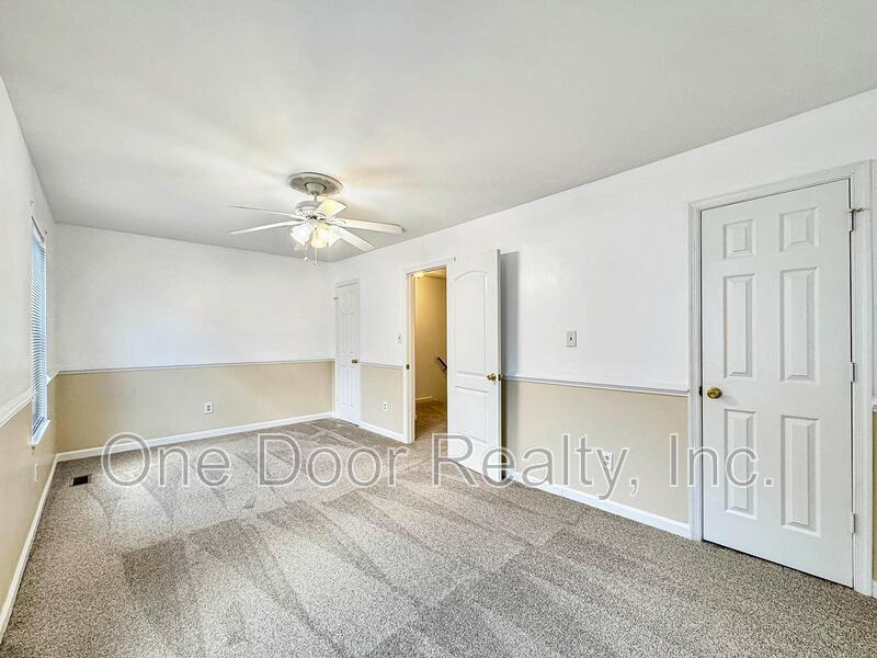 Building Photo - 285 Merrimac Trail
