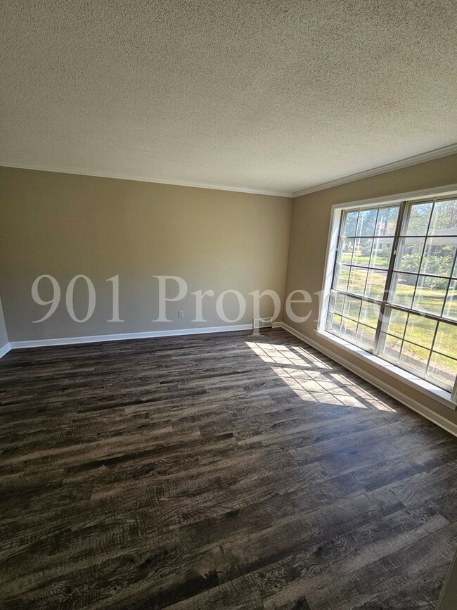 Building Photo - 2601 Camrose Cove