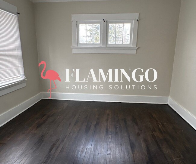 Building Photo - Charming Home in Dayton’s Gem City – Convenient Wayne Ave Location