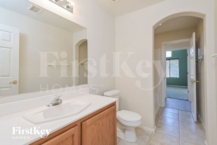 Building Photo - 6951 W Red Rock Dr