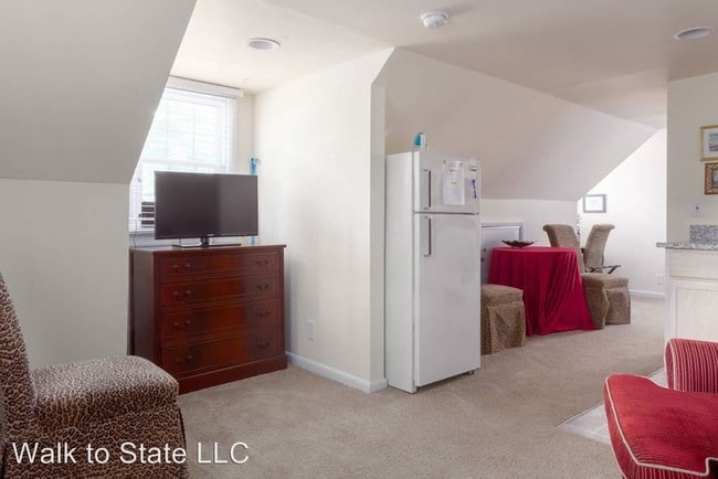 Building Photo - 721 Georgetown Rd