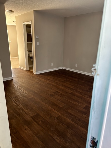 Building Photo - 135-137 Park St