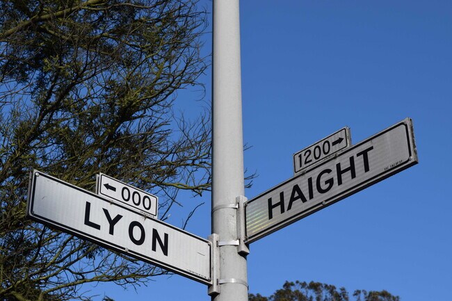 Building Photo - 1200 Haight St