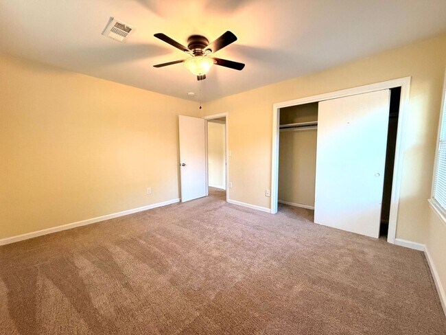 Building Photo - 639-B Windermere Blvd.