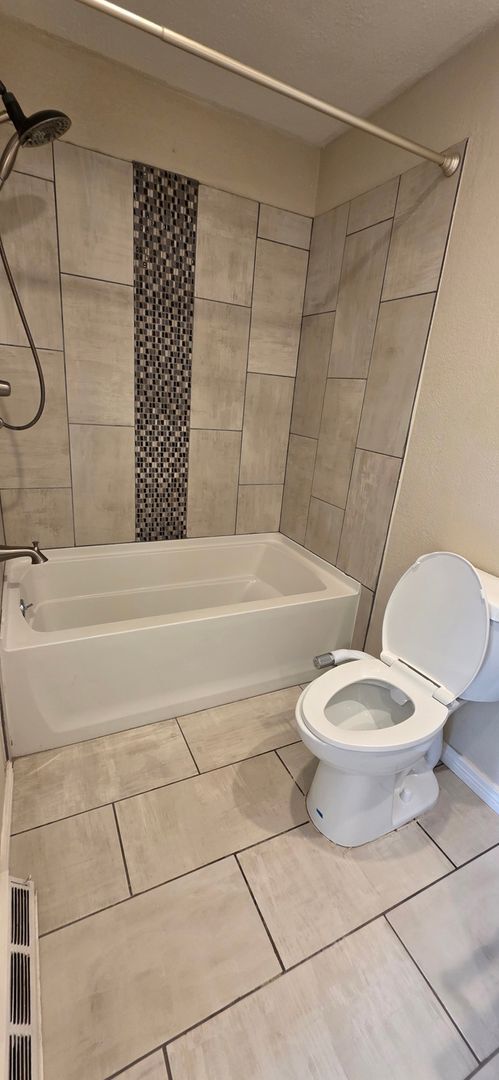 Building Photo - Spacious 4BR3BA House in Aurora