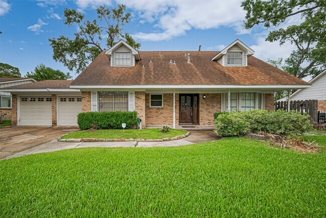 Primary Photo - 13351 Oak Leaf Ln
