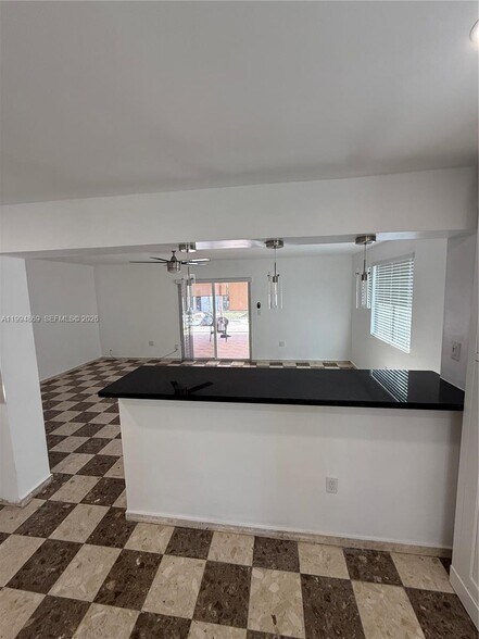 Building Photo - 7314 SW 22nd St