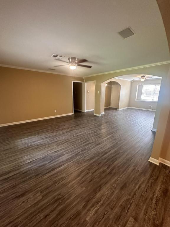 Building Photo - 5830 Effingham Dr