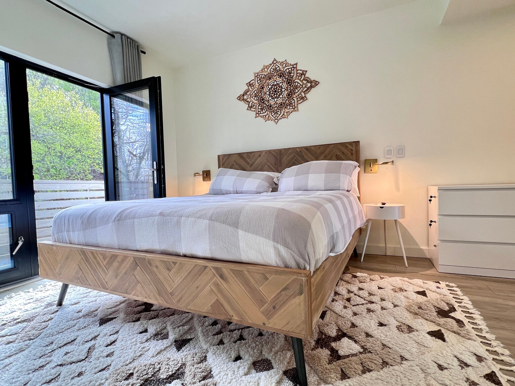 Building Photo - 803 54th St