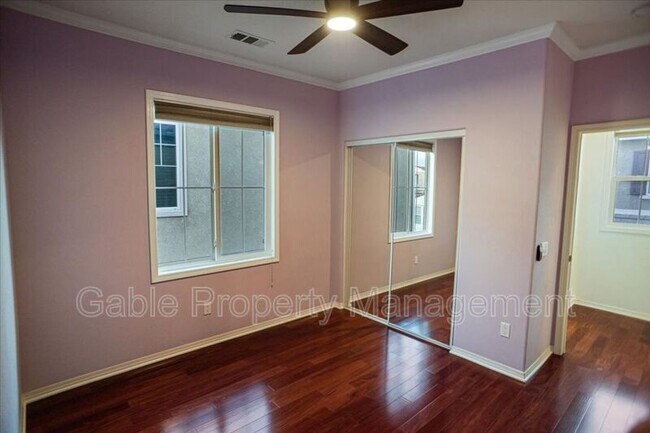 Building Photo - 20420 Victory Ct