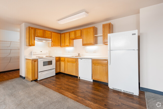 1BR,1BA,688SF - Hoffman Hotel Apartments