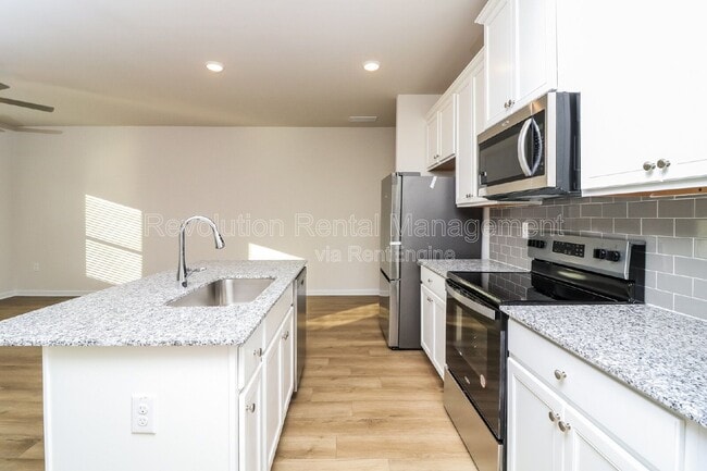 Building Photo - 1002 Merritt Dr