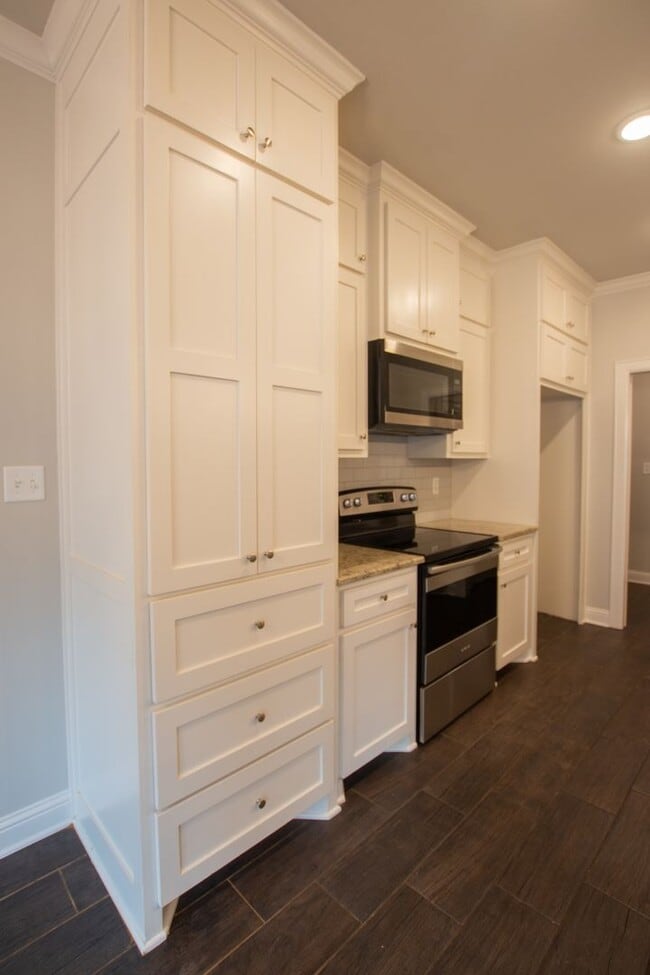 Building Photo - Available Now! Stunning 3 Bedroom 2 Bath Home in Whitehouse!