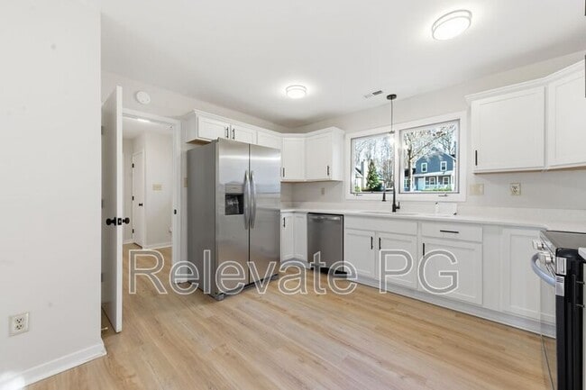 Building Photo - 12916 Copperas Ln