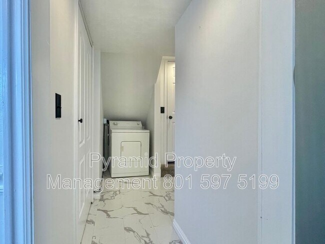 Building Photo - 4111 W 9580 S