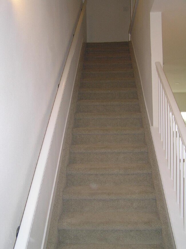 Building Photo - AVAILABLE NOW!  2BR/2.5BA High-End Townhom...
