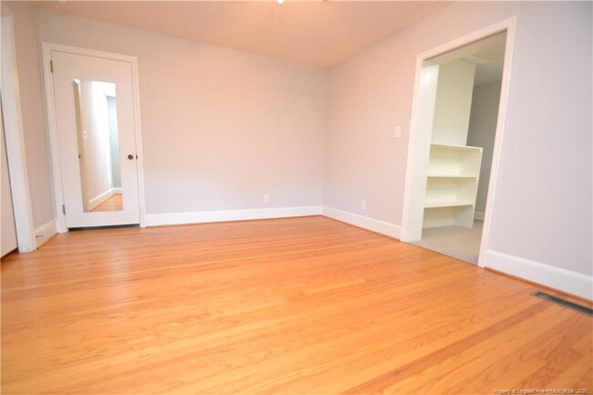 Building Photo - 312 Williams St