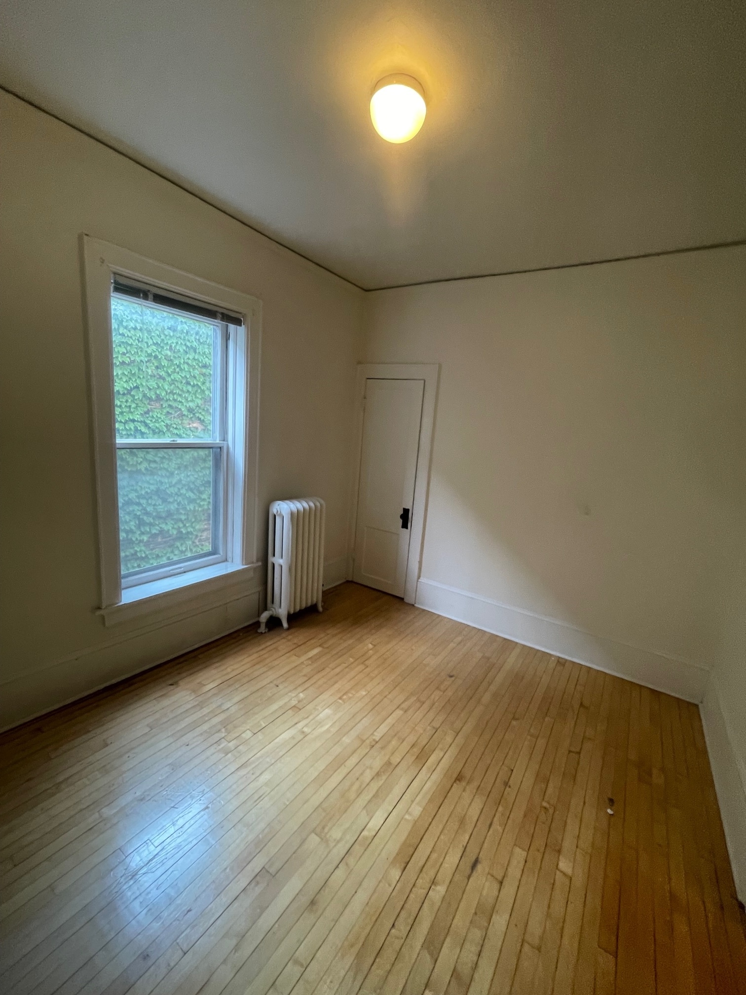 Building Photo - 1228 E Brady St