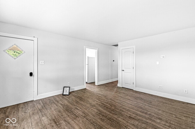 Building Photo - 4307 E 550 S