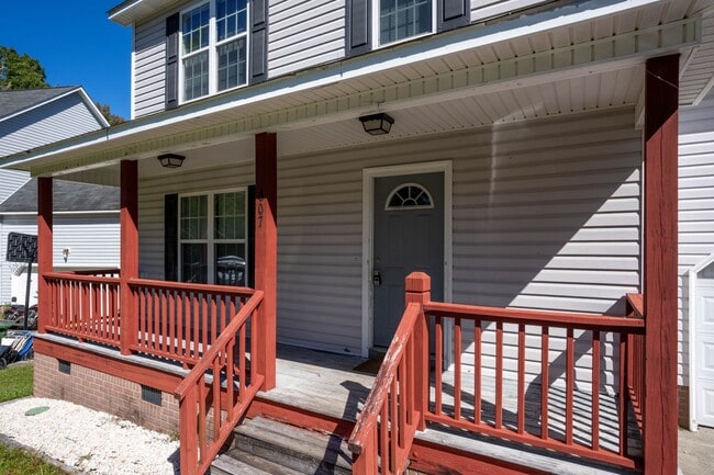 Building Photo - 607 Riva Ridge Rd