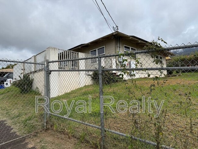 Building Photo - 5435 Lower Kula Rd