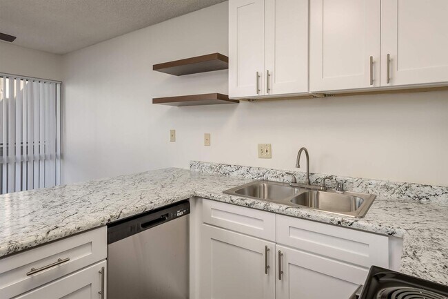 Building Photo - Dorchester Apartments | Spacious 1 & 2 Bedroom Apartments Near SDSU