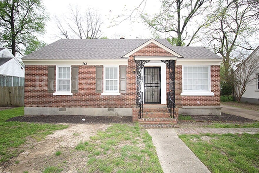 Primary Photo - 743 Buck St