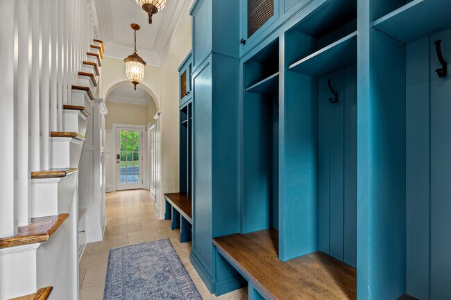 Building Photo - 4220 Purchase St